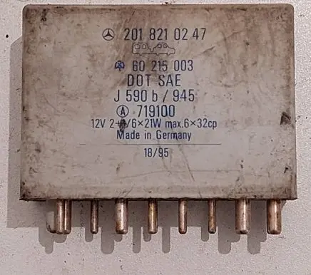 Mercedes-Benz C W202 Other relay 2018210247 5967945 719100
