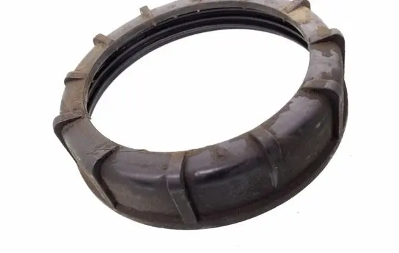 Volkswagen Transporter - Caravelle T4 In tank fuel pump screw locking ring/nut 321201375A