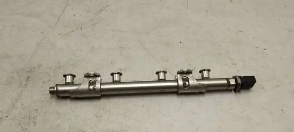 Skoda Octavia Mk3 (5E) Fuel main line pipe 04e133320d