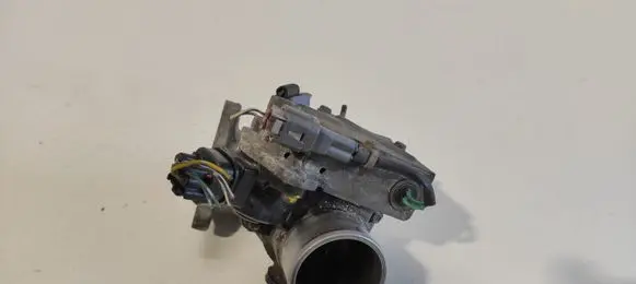 Toyota Avensis T250 Engine shut-off valve 