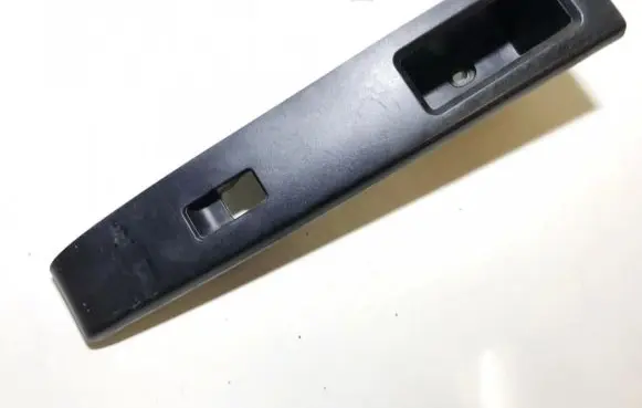 Mazda 5 Front door window switch trim cc29684l1
