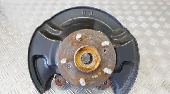Honda CR-V Front wheel hub