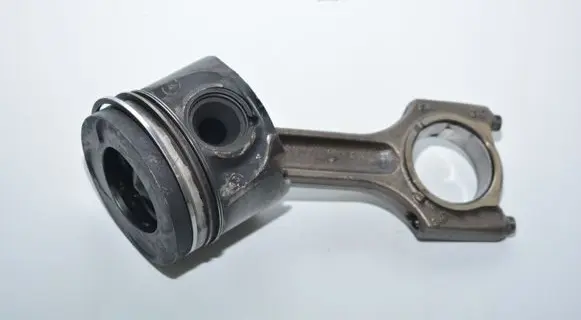 BMW 7 E65 E66 Piston 