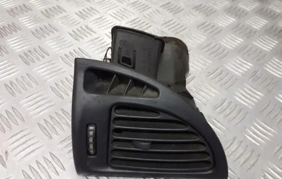 Citroen C5 Dashboard air vent grill cover trim 