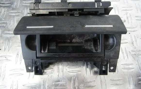Audi A4 S4 B6 8E 8H Car ashtray 8e0857951f