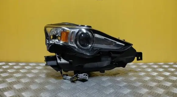 Lexus IS III XE30 Headlight/headlamp LEXUSIS200T300H 1363
