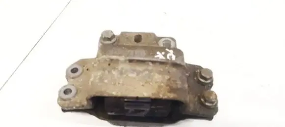Skoda Octavia Mk2 (1Z) Engine mount bracket 1K0199555