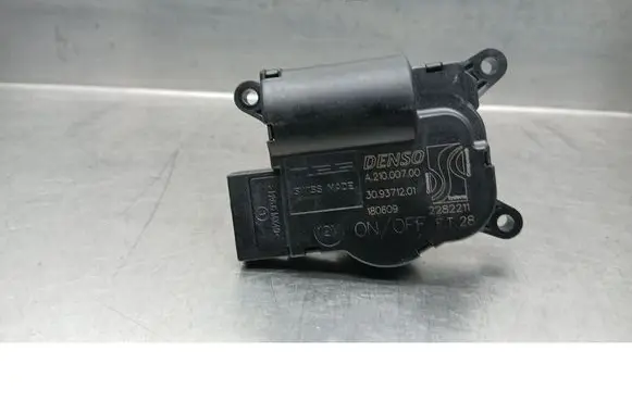 Opel Corsa D Coolant heater control valve 309371201