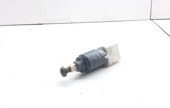 Renault Scenic II - Grand scenic II Brake pedal sensor switch 8200168238B
