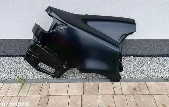 Lexus IS 220D-250-350 Tailgate/boot lid cover trim 