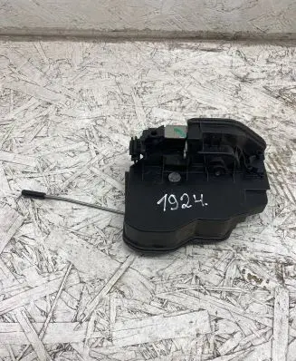 Mini Cooper Countryman R60 Rear door lock 7318418