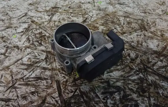 Volkswagen PASSAT CC Throttle body valve A2C53092504