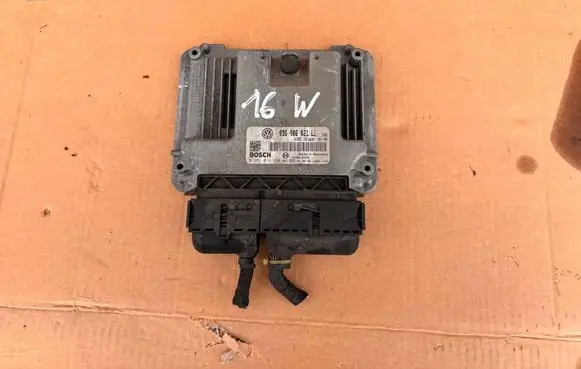 Seat Leon (1P) Engine control unit/module 03G906021LL 1039S15976 0281013280