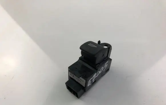 Volvo S40, V40 Electric window control switch 31394840