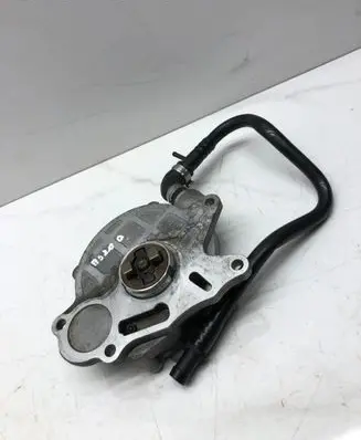 Audi A5 Sportback 8TA Vacuum pump 03L145100