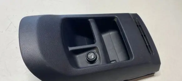 Honda CR-V Cigarette lighter trim rear 77290SWAA01020 77290SWAG012M1