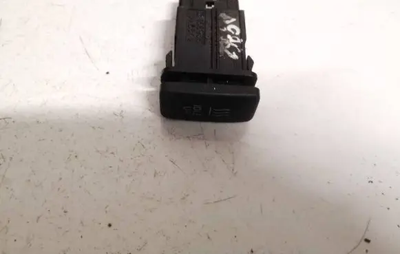Toyota Avensis Verso Windscreen/window heater switch 156936