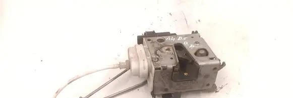 Audi A4 S4 B5 8D Front door lock 8D1837016A