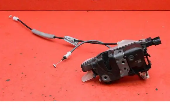 Audi 100 200 5000 C3 Front door lock PSA123981