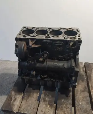 Volkswagen PASSAT B8 Engine CRL 03N023C