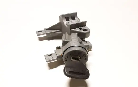 Mitsubishi Outlander Ignition lock SLM7A MS3AP