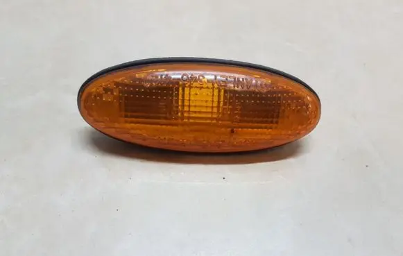 Mitsubishi Pajero Sport I Front fender indicator light 0464120