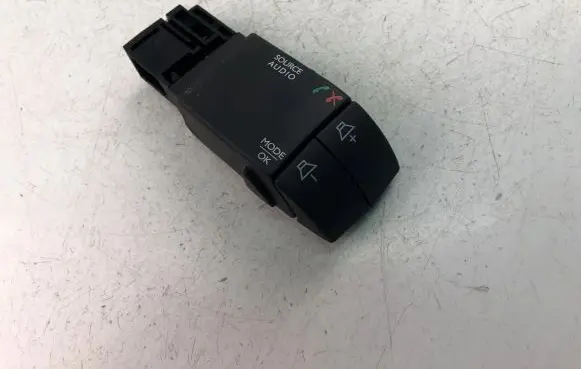 Renault Twingo III Other switches/knobs/shifts 255522448R
