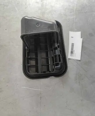 Mercedes-Benz CLA C118 X118 Quarter panel pressure vent A1778302000
