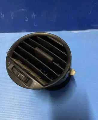 Volkswagen Caddy Dash center air vent grill 2K0819703B