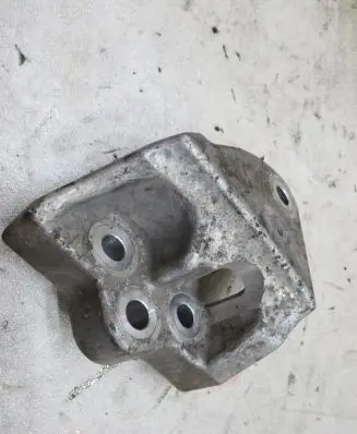 Ford Ecosport Engine mounting bracket