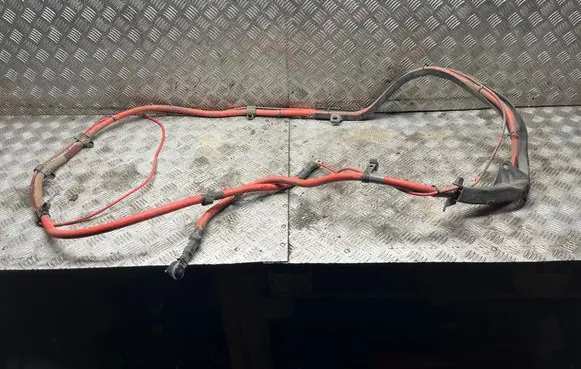 BMW 3 E90 E91 Positive cable (battery) 9133072 15974510