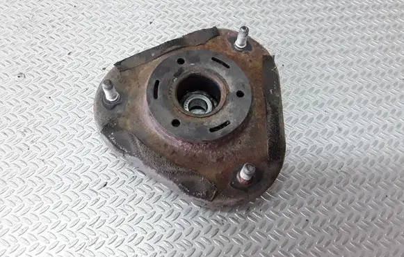 Toyota Corolla Verso AR10 Front upper strut mount 