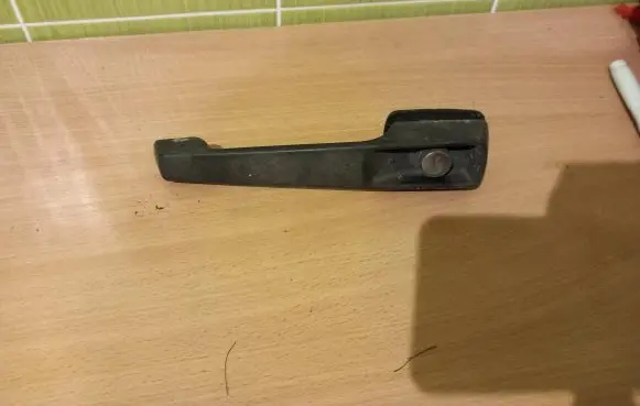 Mercedes-Benz 100 W631 Front door exterior handle