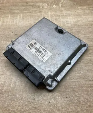 Volkswagen PASSAT B5 Engine control unit/module ECU 038906019A 0281001691