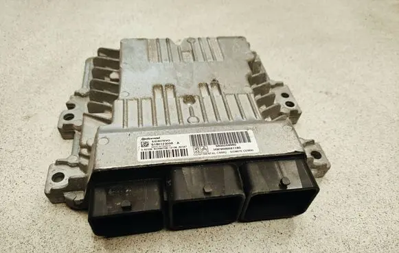 Citroen C4 II Engine control unit/module S180123008A 9800268980 9666681180