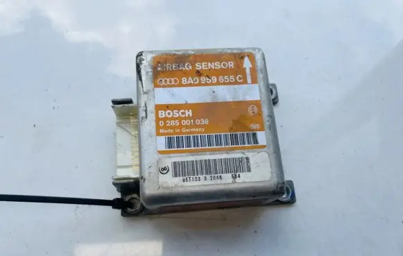 Audi A4 S4 B5 8D Airbag control unit/module 8a0959655c 0285001038