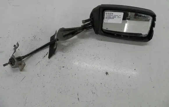 Volkswagen PASSAT Manual wing mirror 321857502