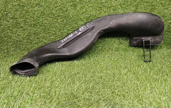 Opel Zafira C Air intake hose/pipe 13307080 1054923S02
