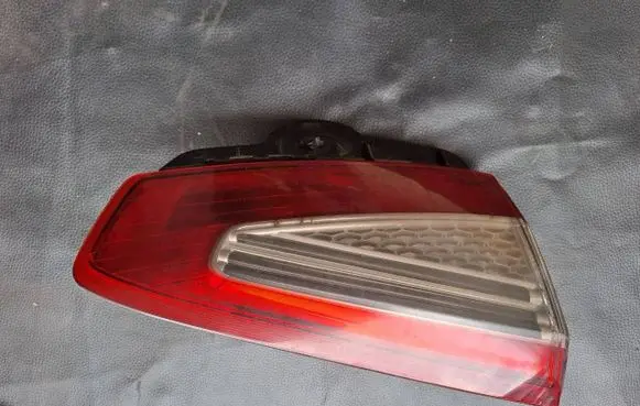 Ford Mondeo MK IV Rear/tail lights 13A603