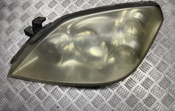 Nissan Primera Headlight/headlamp 237597
