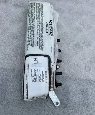 Volkswagen Caddy Seat airbag 2K5880241D