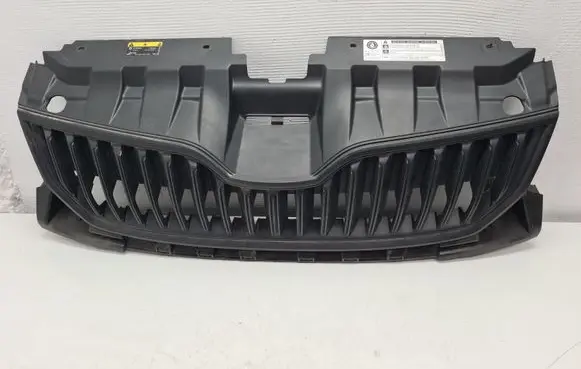Skoda Fabia Mk3 (NJ) Front bumper upper radiator grill 6V0853653A