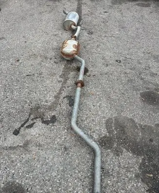 Mercedes-Benz E W124 Muffler/silencer 30310883 F4364