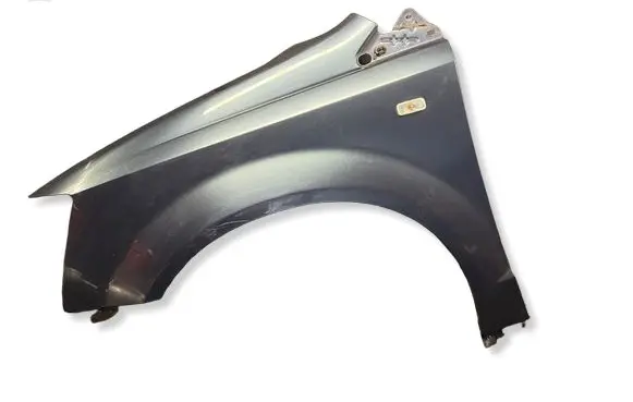 Chrysler Grand Voyager V Fender 