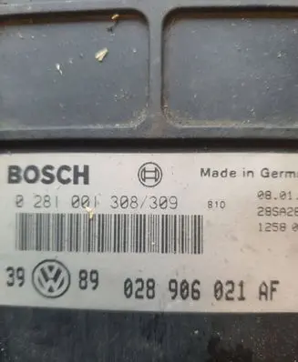 Volkswagen Golf III Engine control unit/module 0281001308309 028906021AF