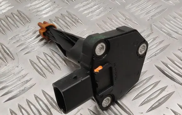 BMW 5 GT F07 Oil level sensor 8608780