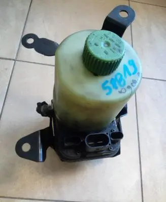 Volkswagen Polo V 6R Power steering pump 6R0423156 NE51819