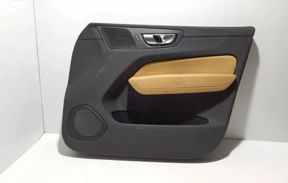 Volvo XC60 Front door card panel trim 30747747