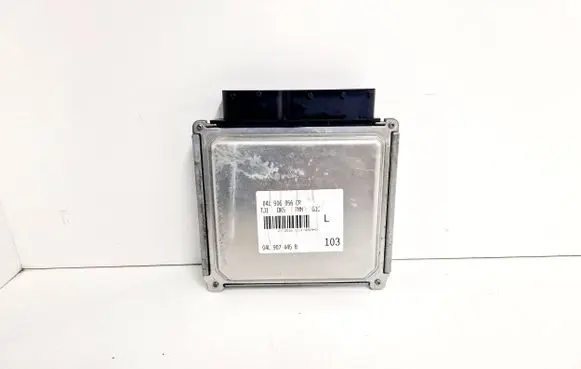 Audi A3 S3 8V Engine control unit/module 04L907445B 04L906056CR