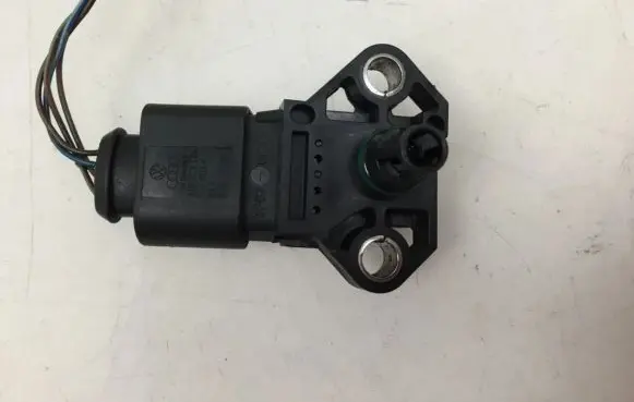 Audi A4 S4 B7 8E 8H Air pressure sensor 038906051C